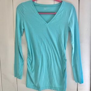 Long-sleeve, ruched maternity tee